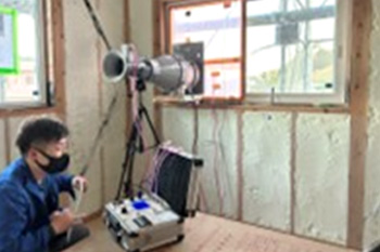 気密測定の実施
